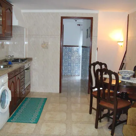 2 Bedroom Flat Casas Faneca 50 Metres From The Beach *